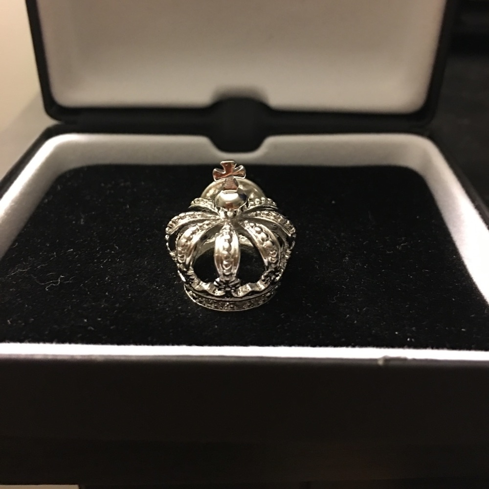 Full 3D Crown 👑 Lapel Pin